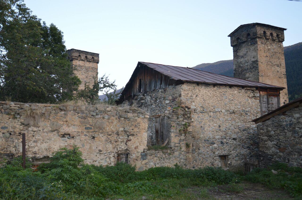 Ailama Guesthouse Mestia Exterior photo