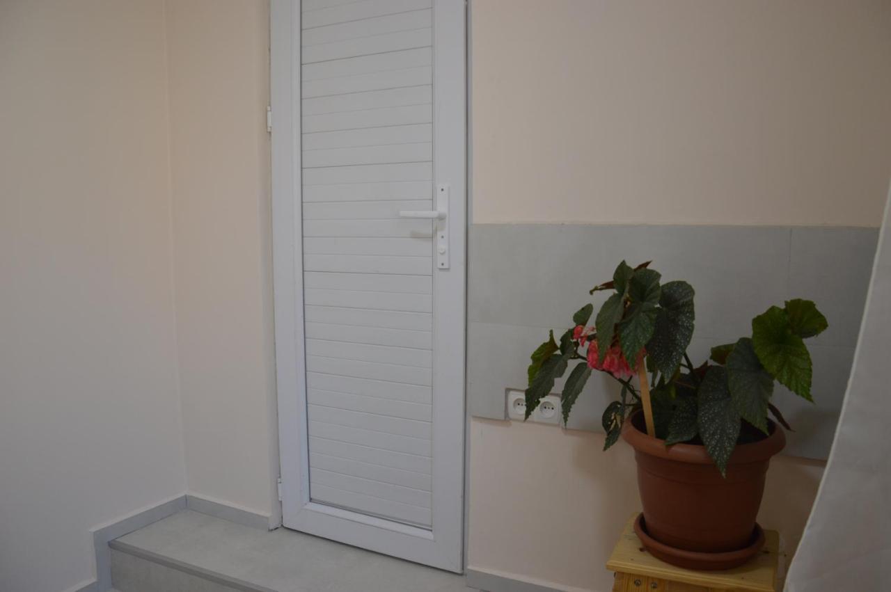 Ailama Guesthouse Mestia Exterior photo